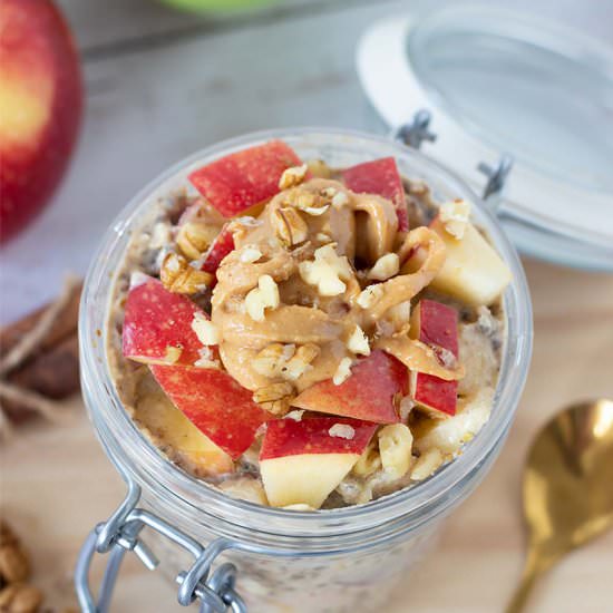 Hearty Apple Overnight Oats (Vegan)