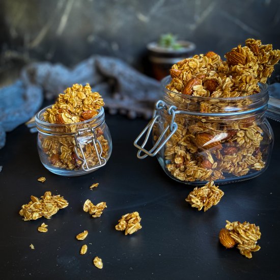 5-minute skillet crunchy granola