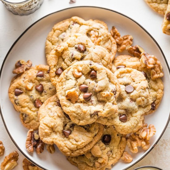 Walnut Chocolate Chip Cookies