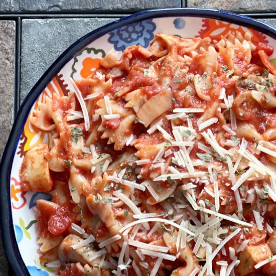 Easy Artichoke Mushroom Pasta