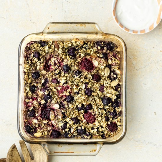 Vegan Berry Baked Oatmeal