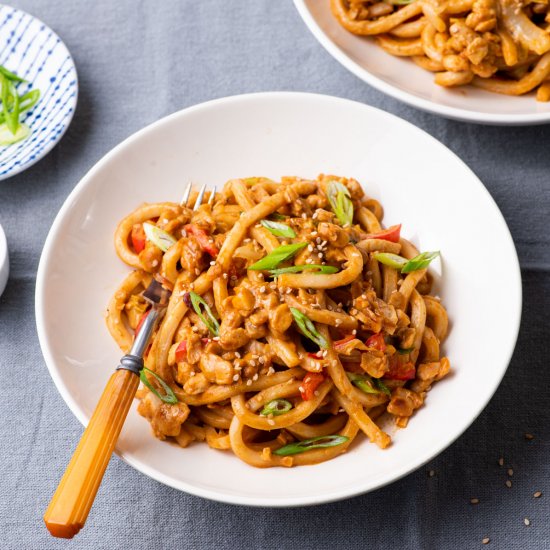 Spicy Peanut Tempeh Noodles