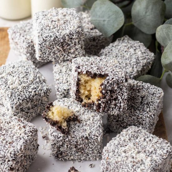 Classic Australia Lamingtons