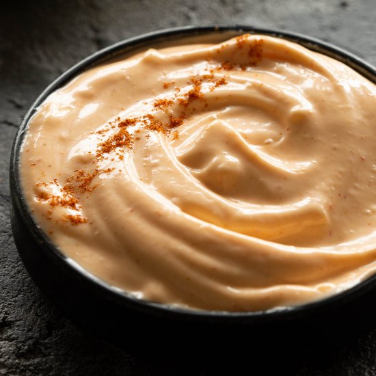 Quick Sriracha Aioli Sauce