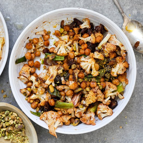 Roasted Cauliflower and Chickpeas