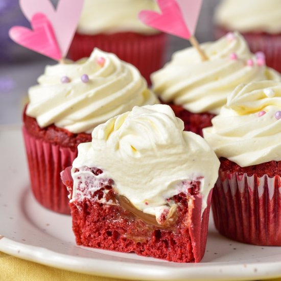 Red velvet caramel cupcakes