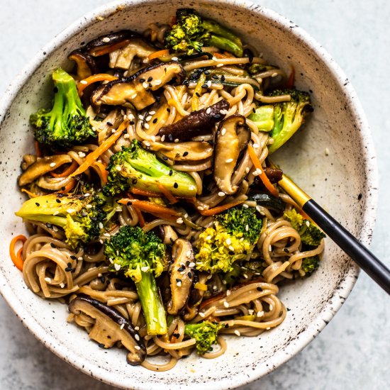 sesame ginger soba noodles