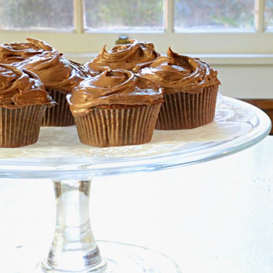 Old Fashioned Chocolate Cupcakes