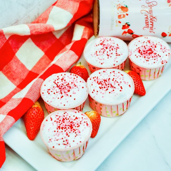 Strawberry Pudding Shots