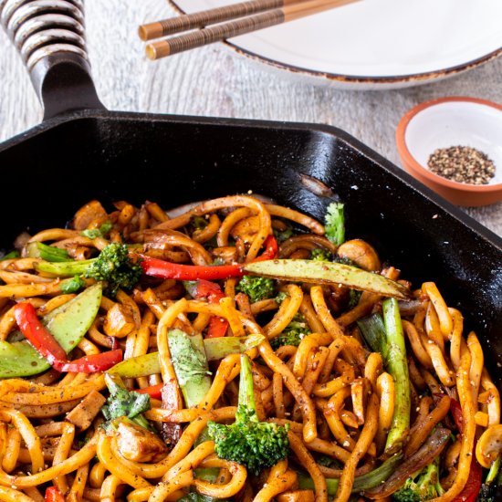 Black Pepper Stir Fried Udon