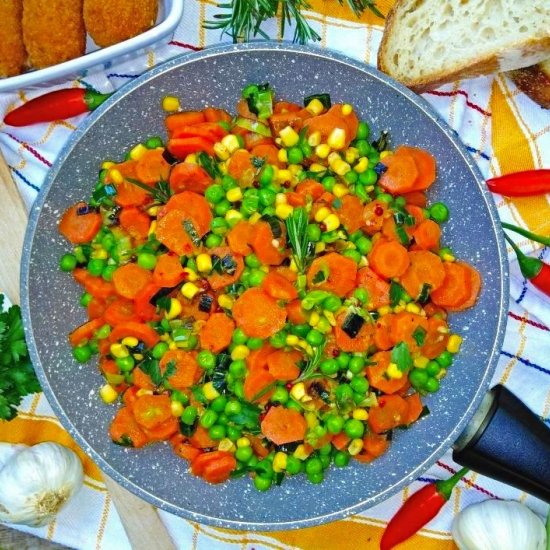 Corn, peas and carrots (warm salad)