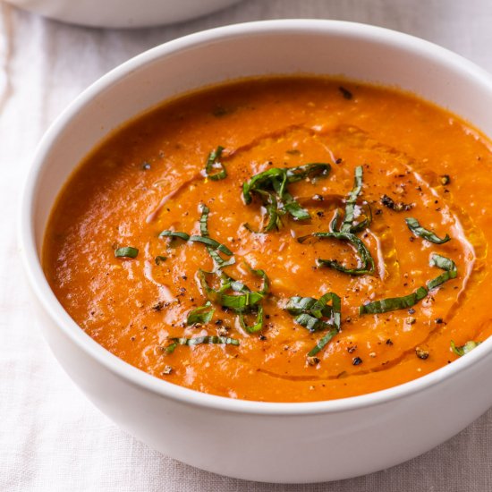 Creamy Vegan Tomato Soup