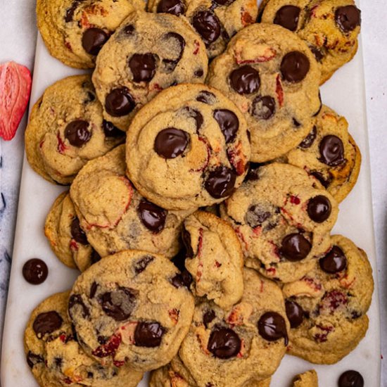 strawberry chocolate chip cookies