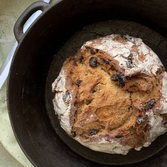 Irish Soda Bread with Raisins