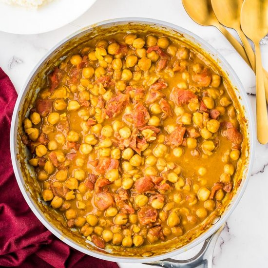 One Pot Chickpea Curry