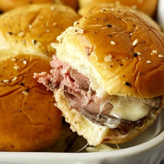 Horseradish Roast Beef Sliders