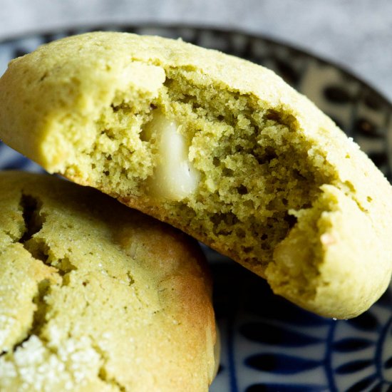 Easy Soft Matcha Cookies