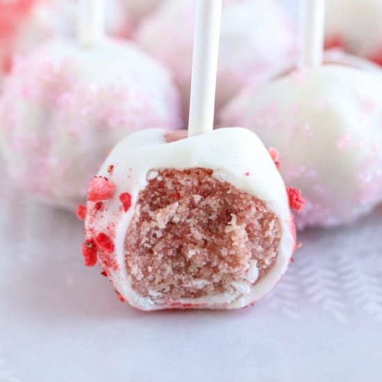 Strawberry Cake Pops