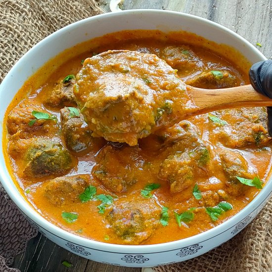 Healthy Vegan Palak Kofta Curry