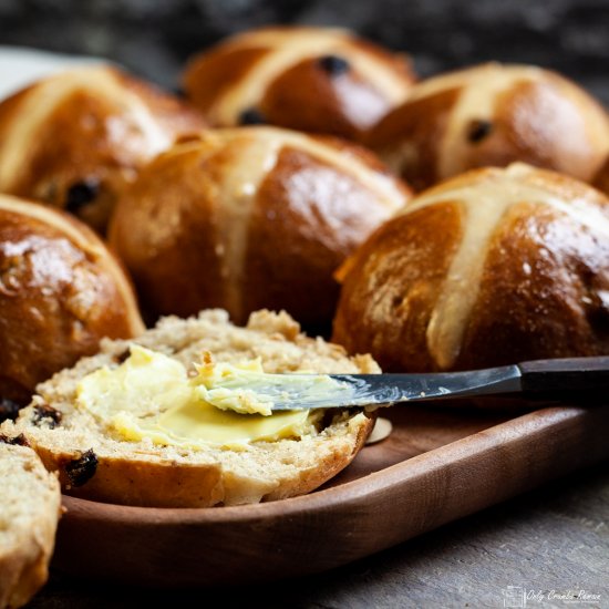 sourdough hot cross buns