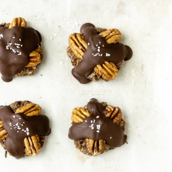 Vegan Chocolate Turtles