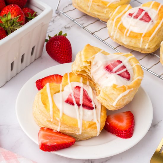 Strawberry Cream Cheese Pastries