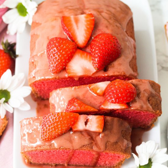 Easy Strawberry Pound Cake