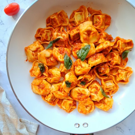 Creamy Tomato Tortellini