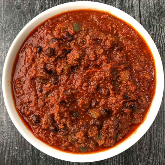 Easy Slow Cooker Chili for a Crowd