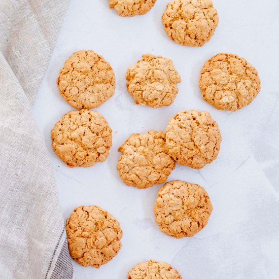 Crunchy Oat Biscuits