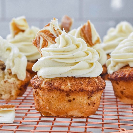 Easy Cinnamon Roll Cupcake Recipe