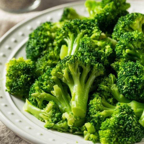 Steamed Garlic Broccoli Recipe