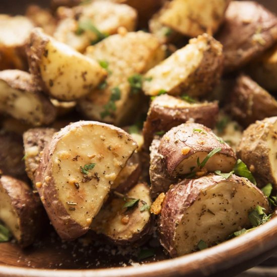 Garlic Parmesan Roasted Potatoes