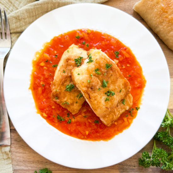 Crispy Fish with Tomato Sauce