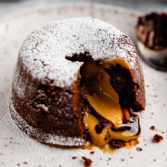 Chocolate Peanut Butter Molten Cake