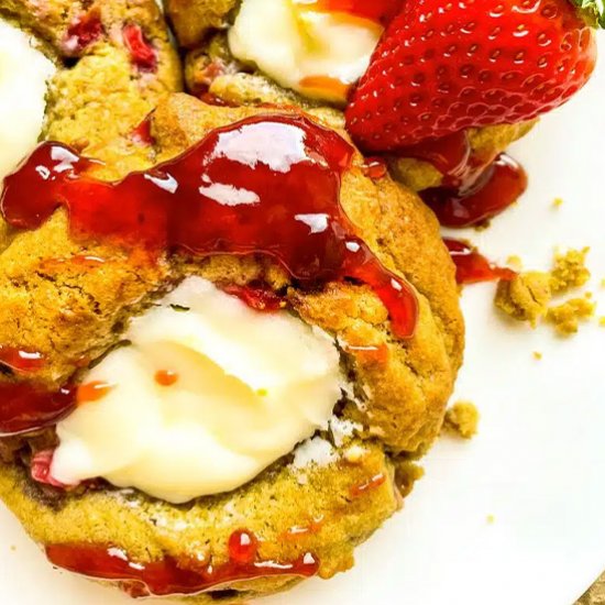 Strawberry Cheesecake Cookies