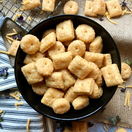 easy homemade cheese crackers