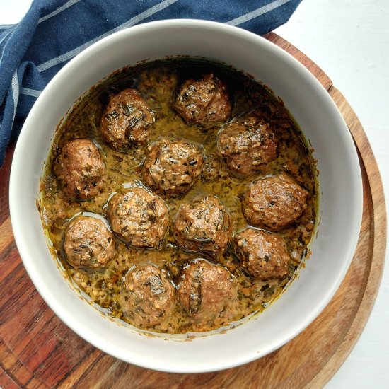 Meatball with Pomegranate & Walnuts