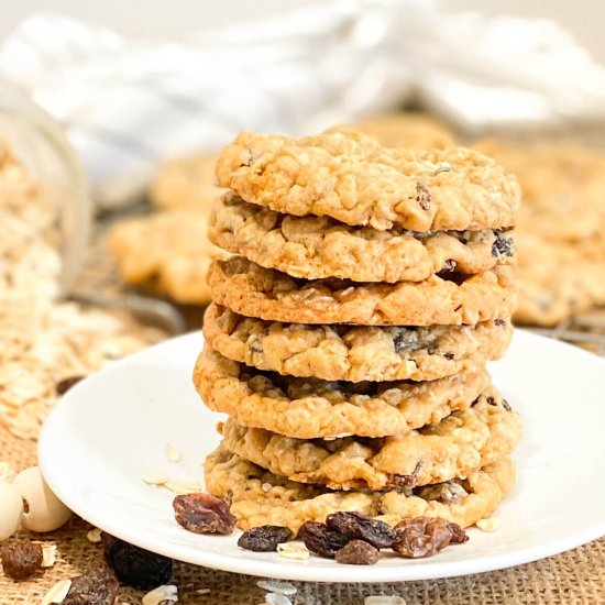 Soft & Chewy Oatmeal Raisin Cookies