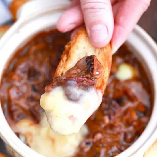 Pecan Pie Baked Brie