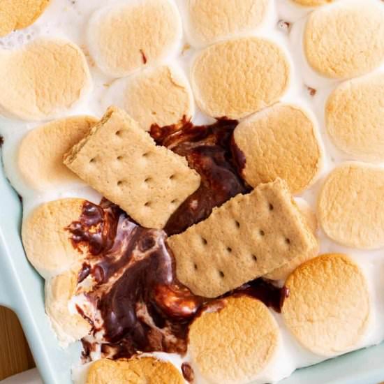 Gooey S’mores Dip Recipe