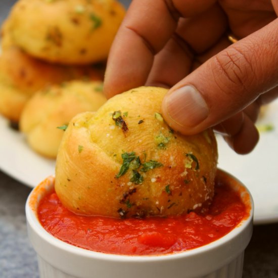 Garlic Knots