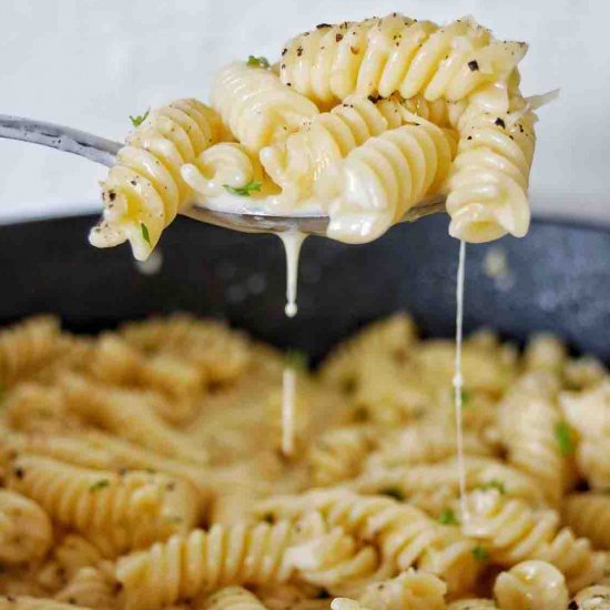 Fusilli Alfredo