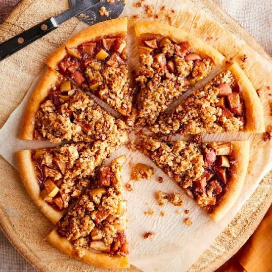 Easy Apple Dessert Pizza