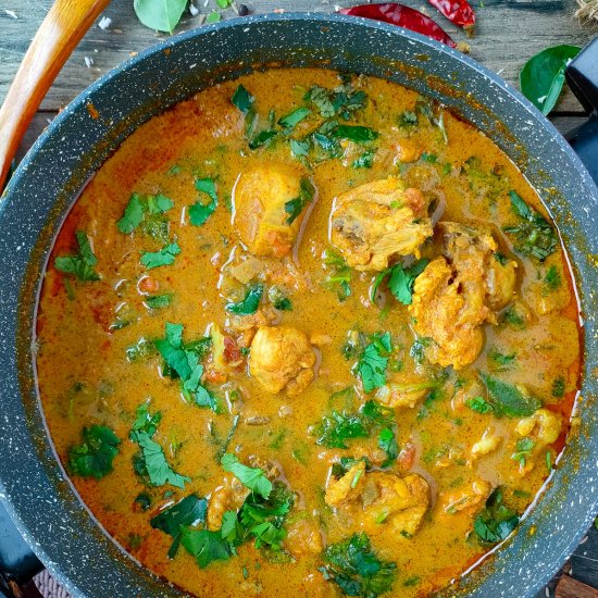 Easy Varutharacha Chicken Curry