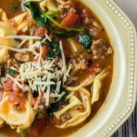 Instant Pot Tortellini Soup