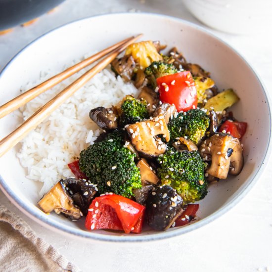 Broccoli Mushroom Stir Fry