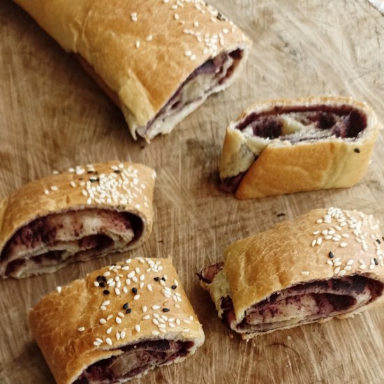 Olive paste roll