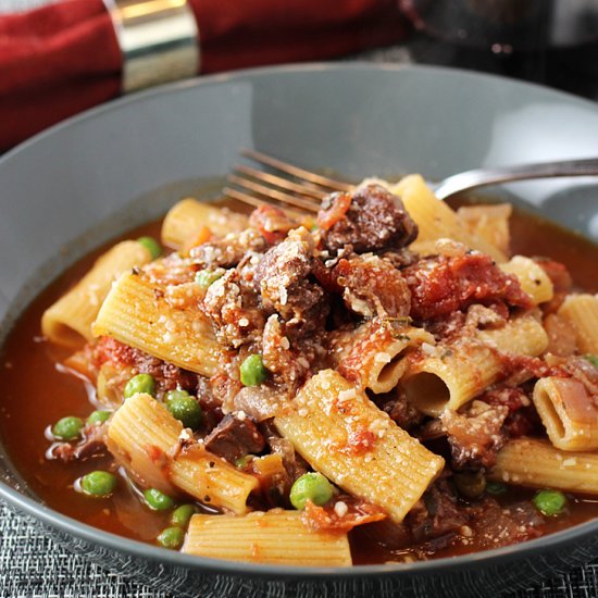 Lamb ragu with rigatoni