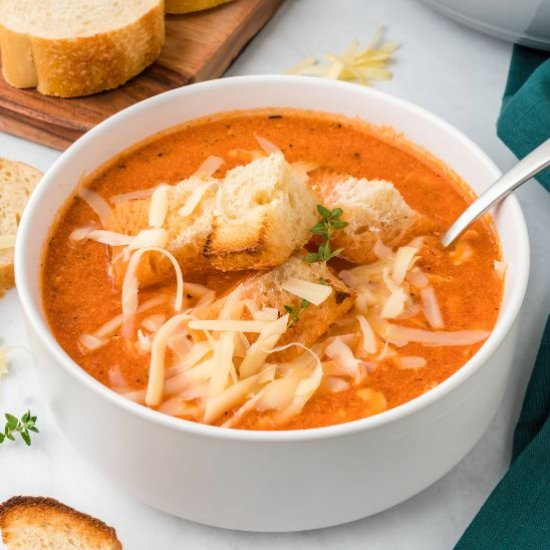 Roasted Red Pepper Gouda Soup